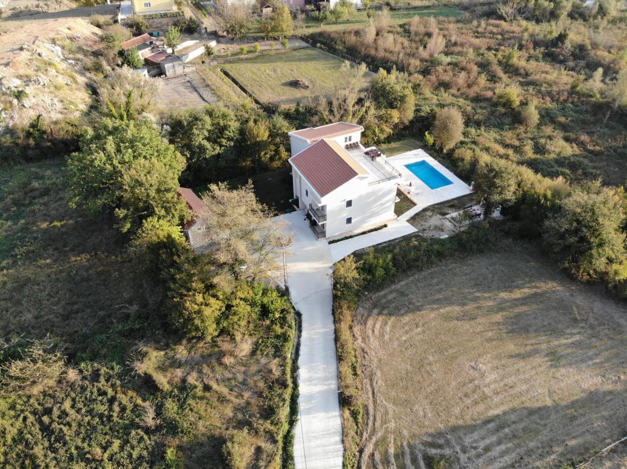 Apartment Vrutak Kotor Buitenkant foto
