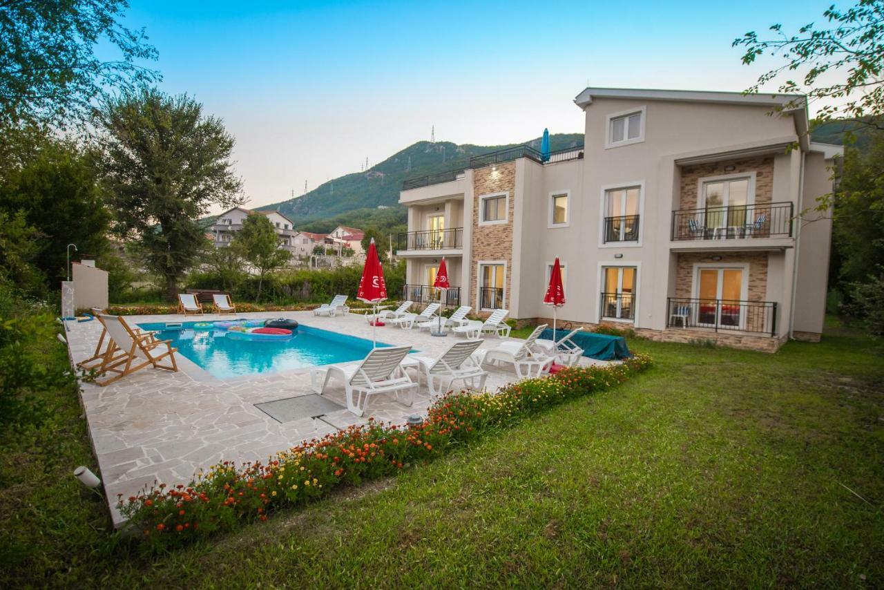 Apartment Vrutak Kotor Buitenkant foto
