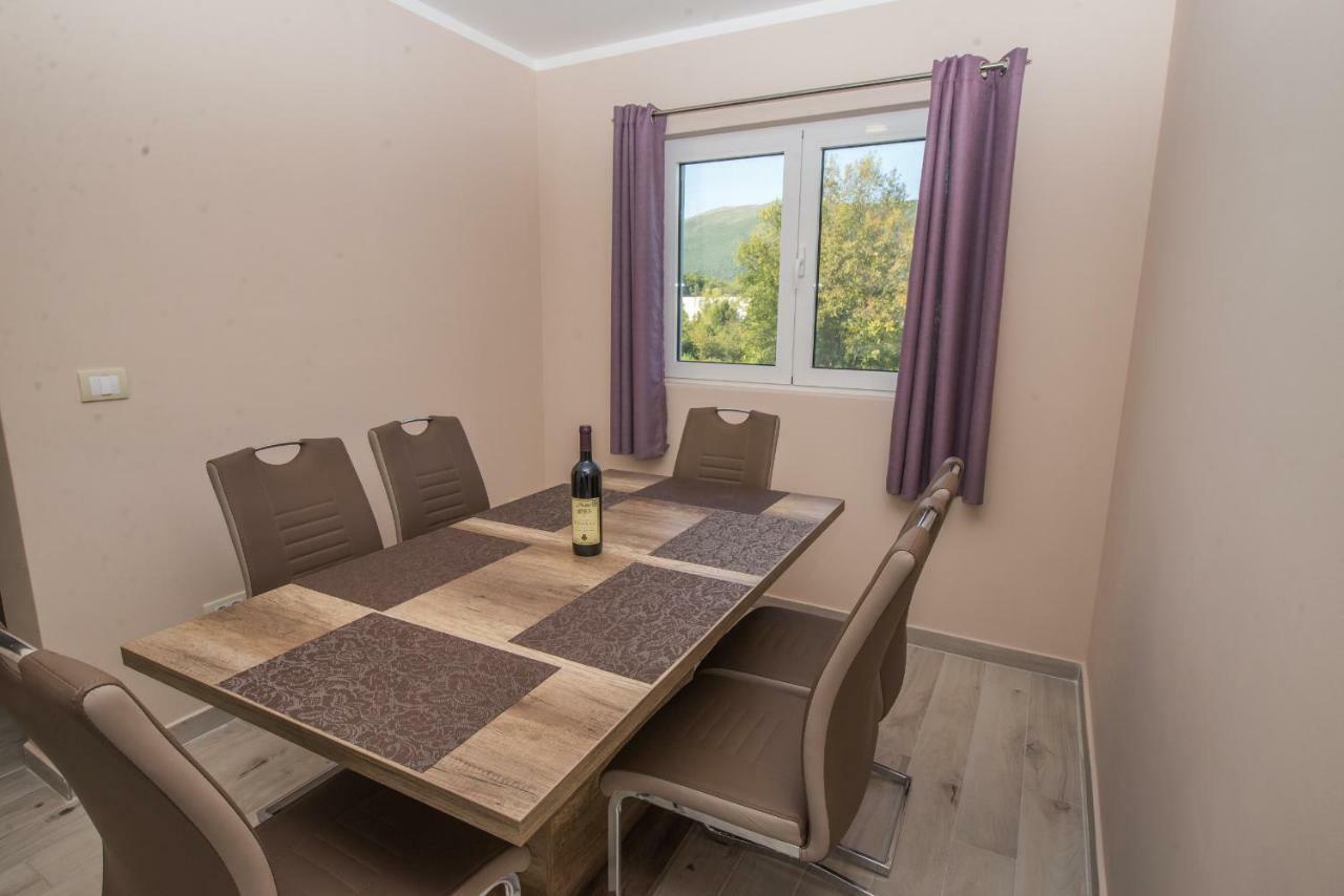 Apartment Vrutak Kotor Buitenkant foto