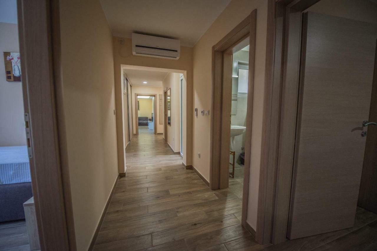Apartment Vrutak Kotor Buitenkant foto
