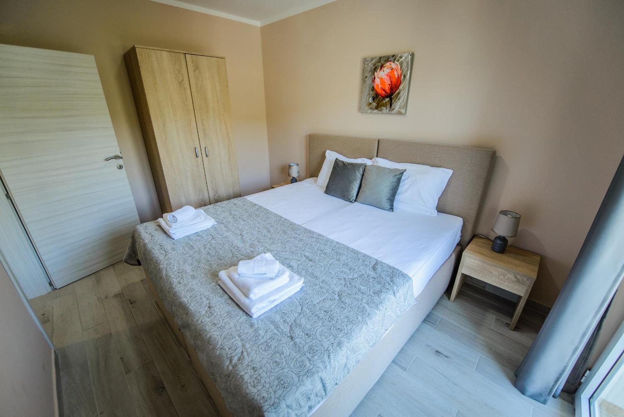 Apartment Vrutak Kotor Buitenkant foto