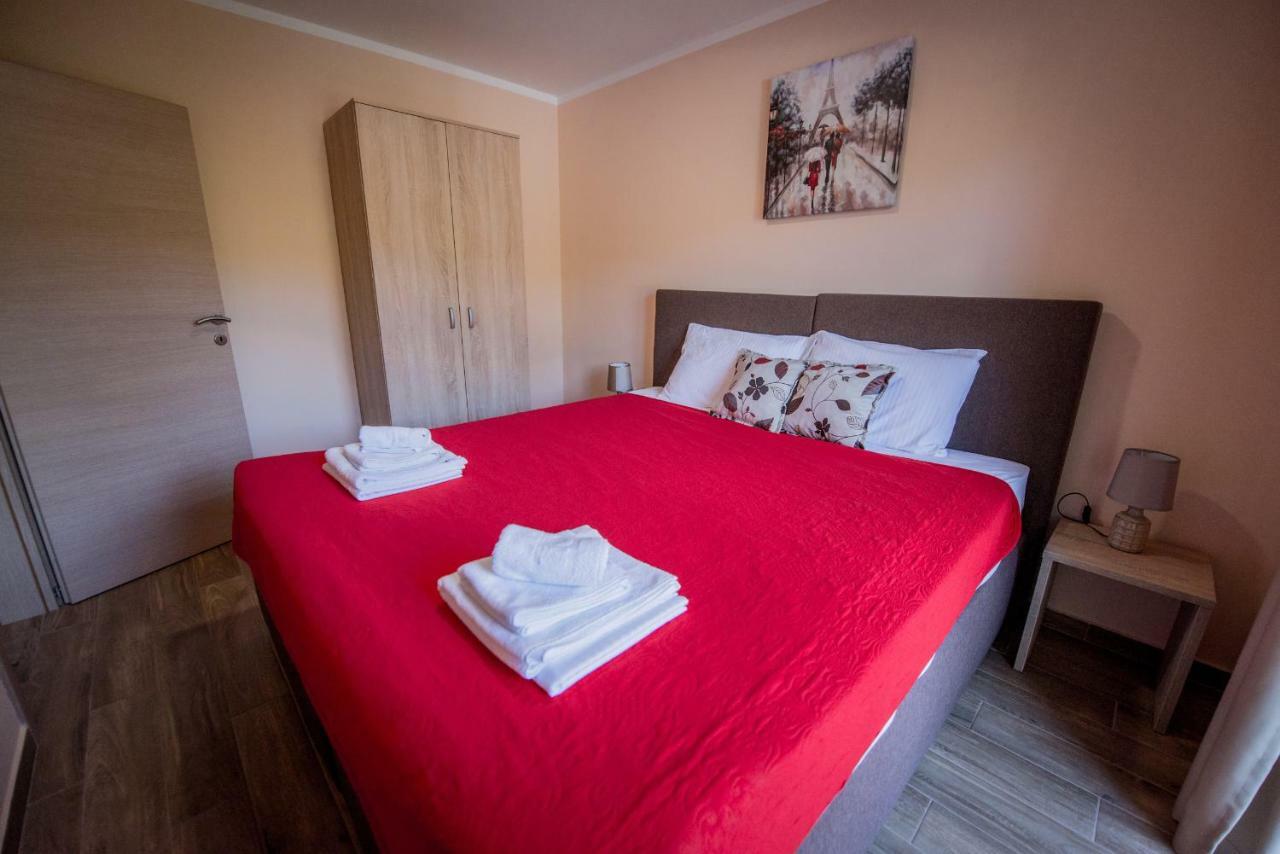 Apartment Vrutak Kotor Buitenkant foto